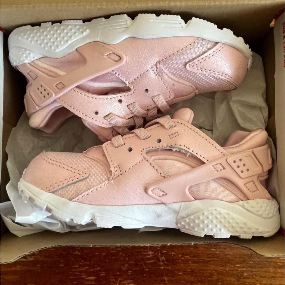 Nike Huarache Toddler sneakers size 10